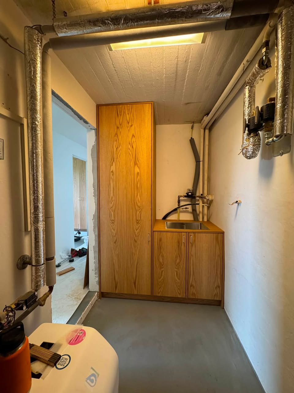 Specialbygget skab i bryggers
